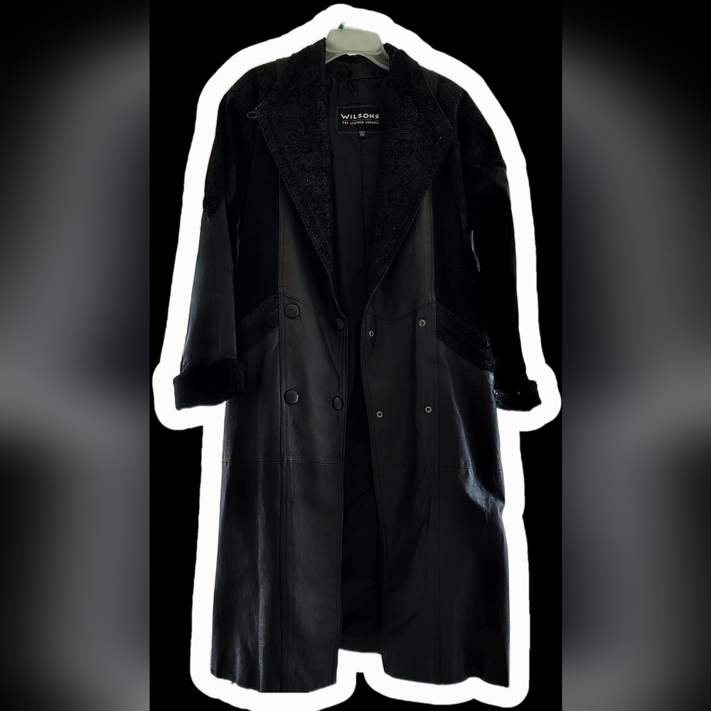 Vintage Wilson Black Long Leather Trench Coat with Textured Collar